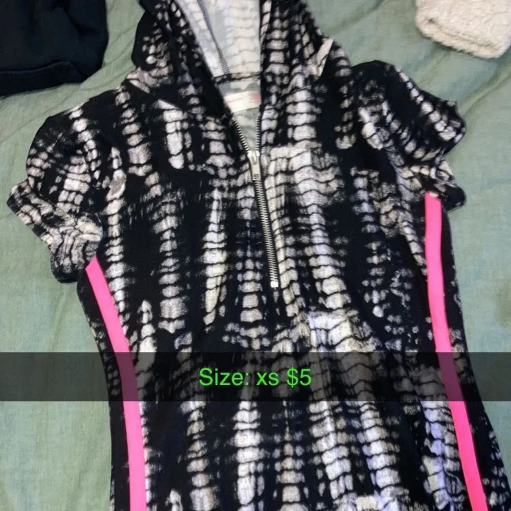 Dress - Picture 1 of 1